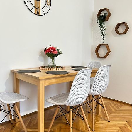 Parliament Central Apartment Bucharest Luaran gambar